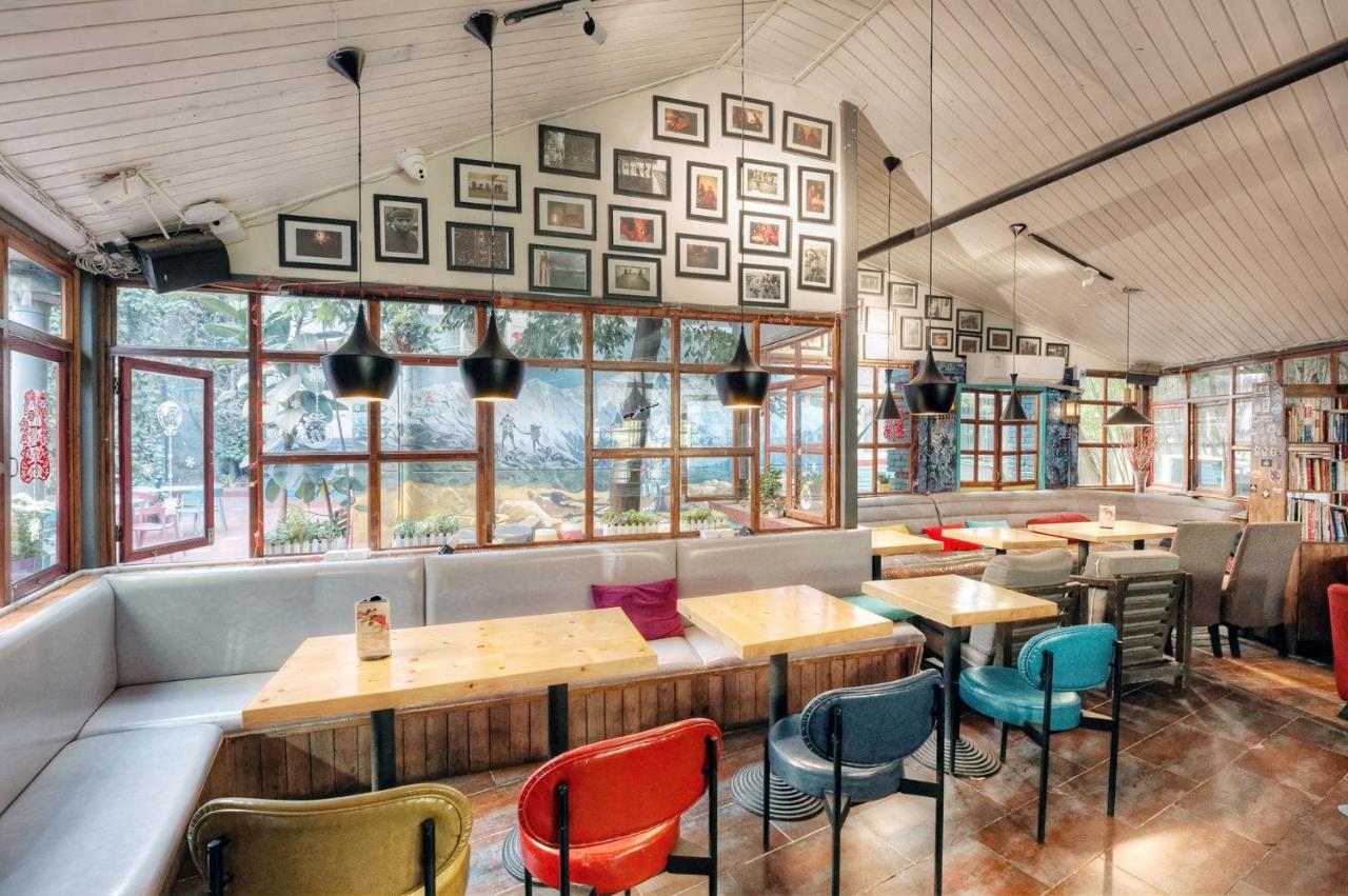 Kunming Upland International Youth Hostel Near The City Center ,2 Mins Walk To The Subway, 2 Mins Walk To The Green Lake, Close To Yuan Tong Temple, Old Street, Yunnan University, Convenient Payment And Visa Cards Are Accepted Екстер'єр фото
