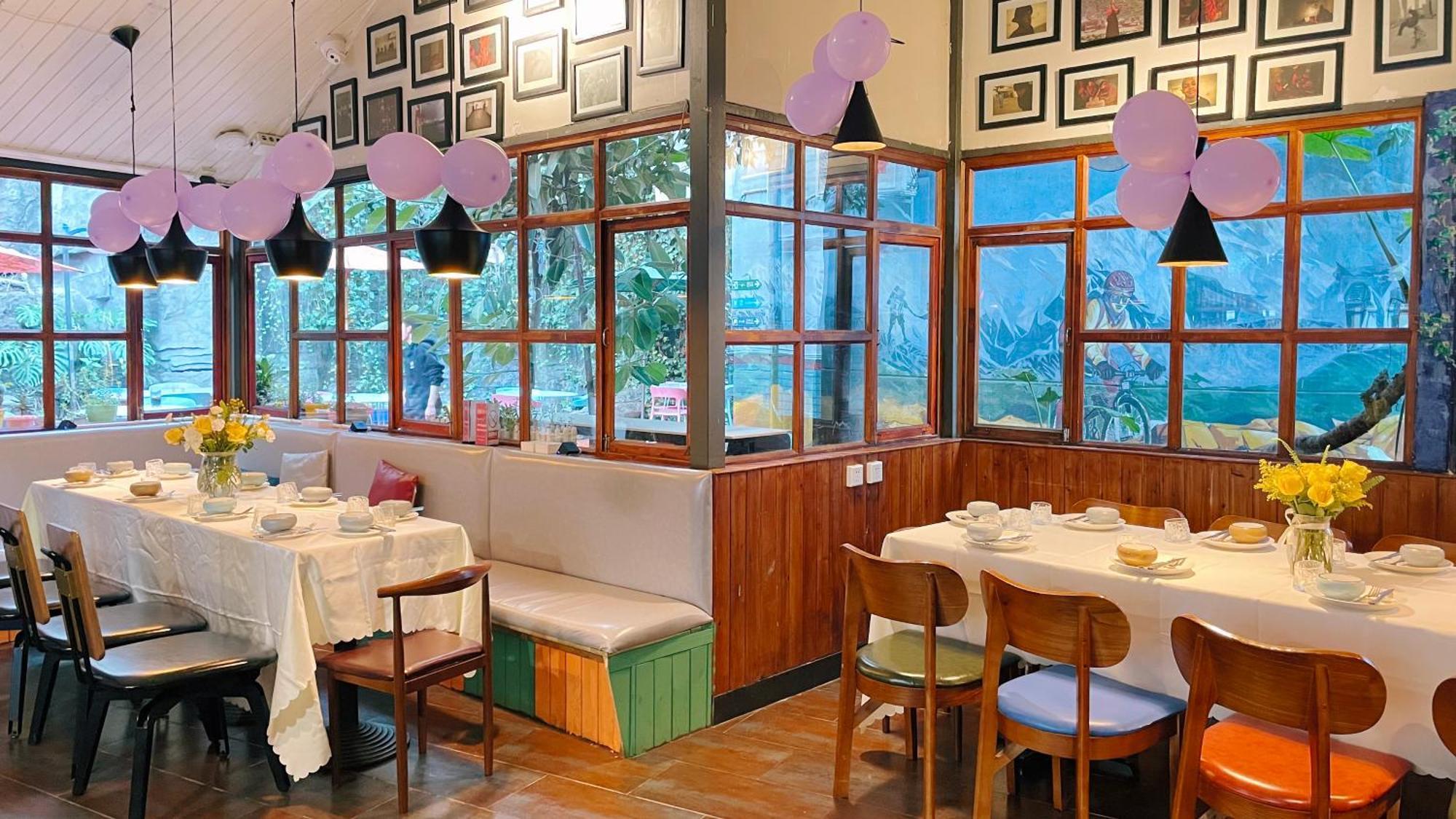 Kunming Upland International Youth Hostel Near The City Center ,2 Mins Walk To The Subway, 2 Mins Walk To The Green Lake, Close To Yuan Tong Temple, Old Street, Yunnan University, Convenient Payment And Visa Cards Are Accepted Екстер'єр фото